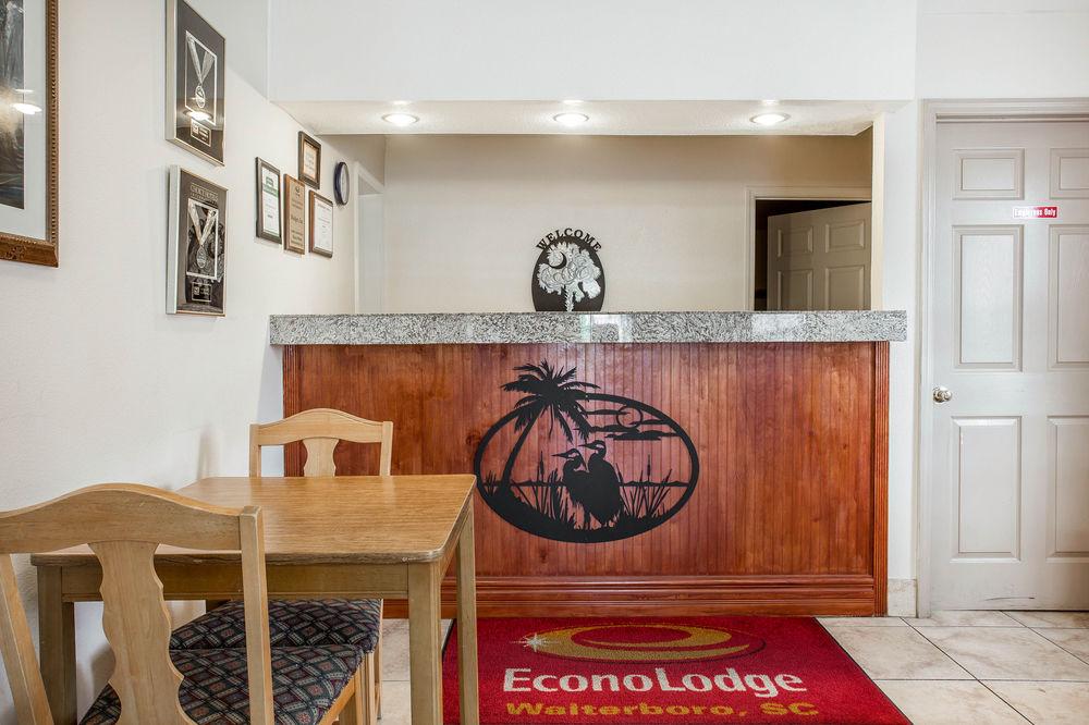 Econo Lodge Walterboro Buitenkant foto