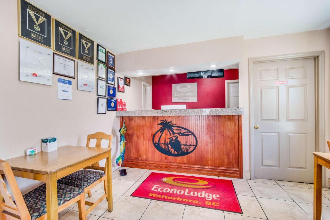 Econo Lodge Walterboro Buitenkant foto